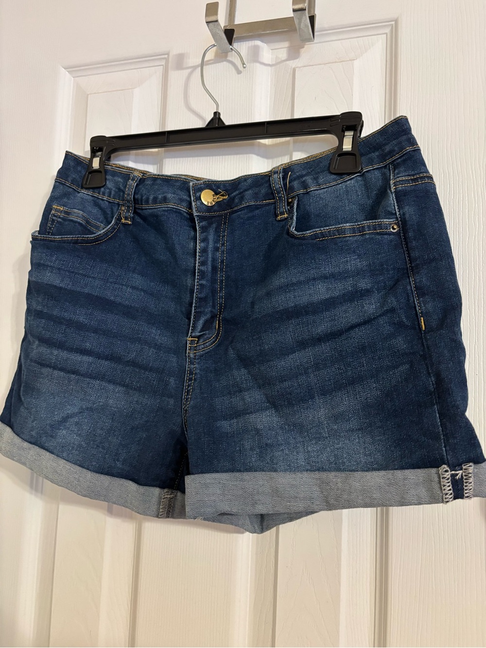 Dark Wash Cuffed Denim Jean Shorts Size XL